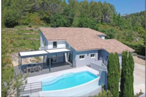 Superb contemporary villa with pool and garden